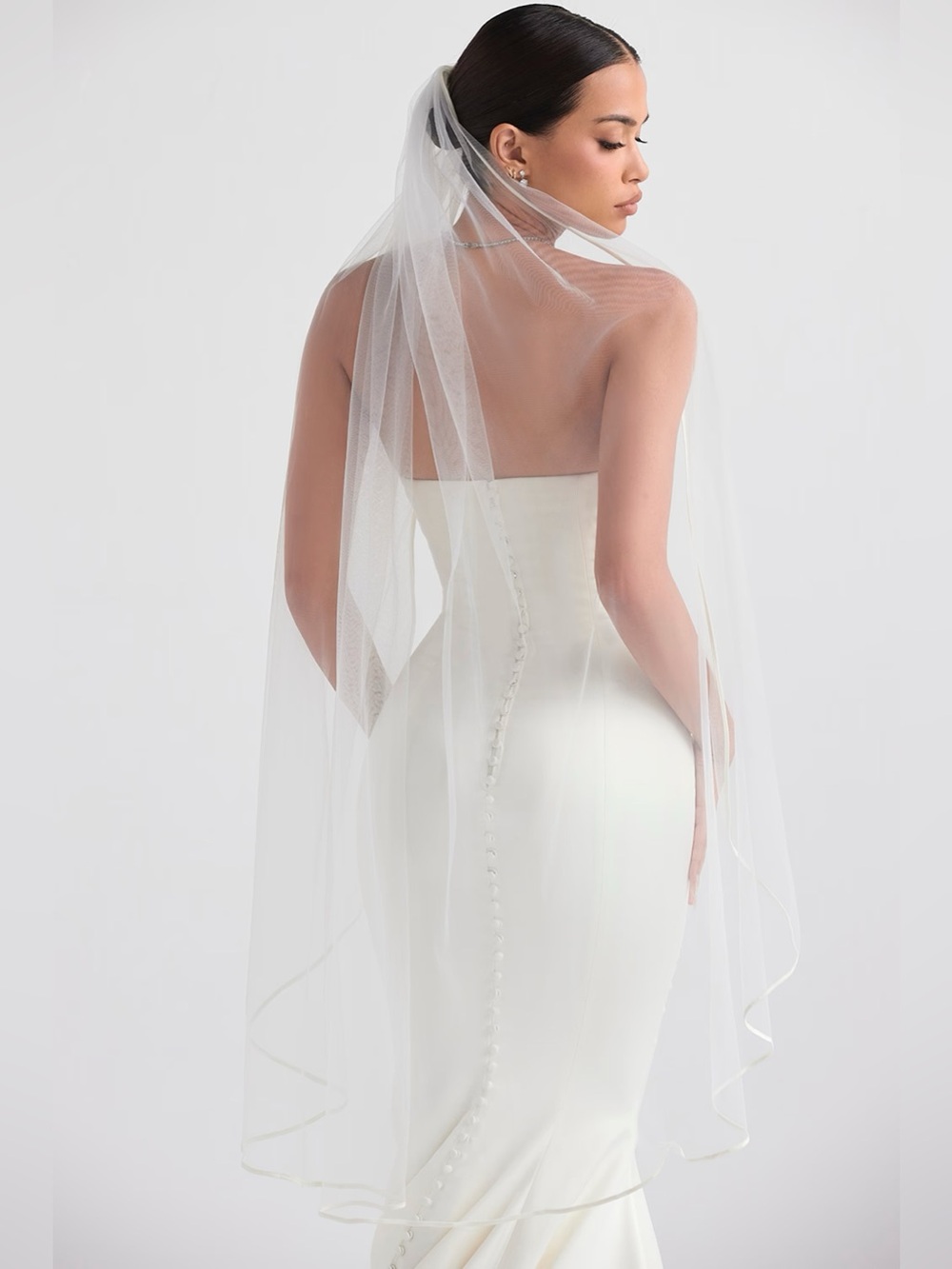 NWT House of CB Simone White Soft Tulle Veil
